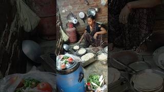 bhojan banate huekaushilya khana roti shorts shortvideo reels [upl. by Buchheim756]