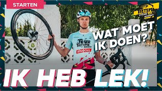 HOE VERVANG JE EEN FIETSBAND LEKKE BAND Tietema Cycling Academy [upl. by Ademla]