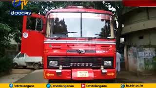 Fire Breaks Out at Sauce Godown  at Vivekananda Nagar Colony  Kukatpally [upl. by Idel479]