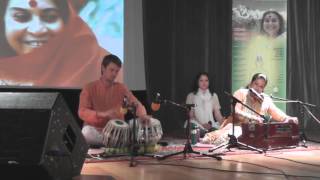 Anandita Basu  Kabir bhajan Moscow 08062015  Бхаджан Кабира в исполнении Анандиты Басу [upl. by Simpkins]