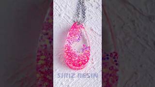 Pink resin necklace 💗💞 epoxyresin epoxy resinart resincrafts resinjewelry [upl. by Kenward233]