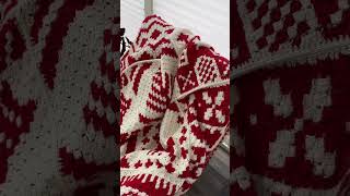 A corner to corner crochet blanket pattern perfect for Christmas crochetedblanket c2ccrochet [upl. by Stevy687]