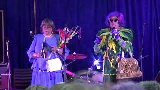 Hoozatt Entertainers  Surprise Visit by Dame Edna and Madge Maleny Music Festival 12th Nov 2023 [upl. by Noach]