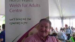 Dafydd Iwan speaks to learncymraegorg about learning Welsh [upl. by Featherstone]