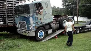 1974 chevy titan 90 with a 8v71 bring it home [upl. by Niu796]