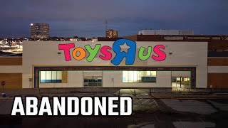 We Explored an ABANDONED Toys R Us  Minnesota [upl. by Windy]