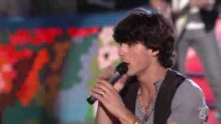 Jonas Brothers  World War III  Live at the Teen Choice Awards 2009 TCAs 09 [upl. by Lyrad]