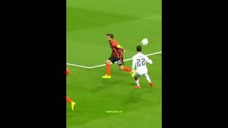 Benzema vs Goalkeeper [upl. by Eilerua]