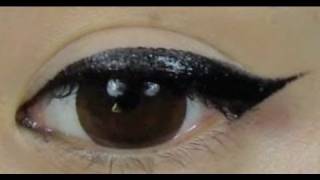 TUTORIAL Heavy Cat Eye Liner [upl. by Bluma]