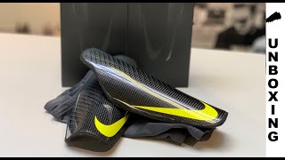 Nike Shin Pads Protegga Carbonite black  yellow [upl. by Claire]