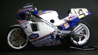 TAMIYA 112 Rothmans HONDA NSR500 86 WGardner [upl. by Anirda]