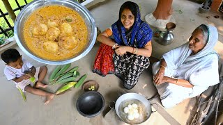 লিমুর হাতে দারুন স্বাদের ডিমের কোরমা রান্না  Egg Korma recipe by Limu amp Grandmother  villfood [upl. by Han782]