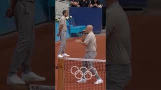 🎤🎾 A beatboxing umpire Dancing line judges [upl. by Wallack]