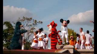 Its Party Time with Mickey and Friends  Disneyland Paris 2009 [upl. by Heimlich873]