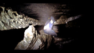 Extreme claustrophobic Caving Ireland Jaskinie grotołazi klaustrofobia cave hunter Cullaun Two Cave [upl. by Mora]