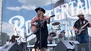 Taylor Hunnicutt  Back To The Country Roostertail Music Festival Madison IN 7624 [upl. by Lleksah]