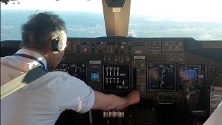 cockpit view BOEING 747400 LANDING HOUSTON AIRPORT [upl. by Perdita]