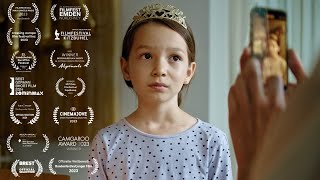 Nellys Story  Kurzfilm über KinderInfluencer  Award Winning [upl. by Beltran]