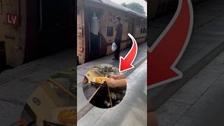 Pizza burger ki delivery train mein tamannapraveenvlogs [upl. by Noid]