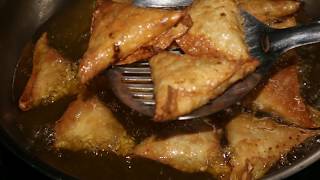 Mutton Keema Samosa👌 ID ULZUHA BAKR EED  SPECIALkeemasamosa muttonkeemasamosa [upl. by Rayle]