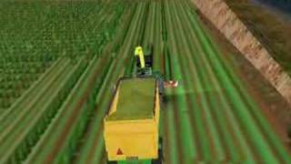 Simtractor  Ensilage dherbe avec une John Deere 7500 [upl. by Rebane]