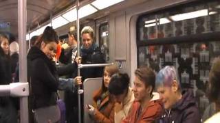 Lachen in der UBahn  official [upl. by Rocky]