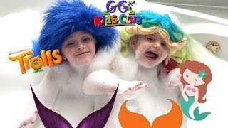 MERMAIDS eat a MAGIC Gummy turn into TROLLS Mr Bubble Bath and Play Doh Girl Surprise Toys [upl. by Raoul322]