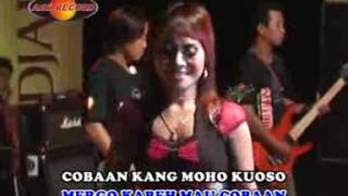 Eny Sagita  Ngamen 8  Dangdut Official Music Video [upl. by Rebe]