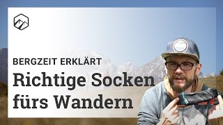 Richtige Socken fürs Wandern Merino oder Synthetik  Bergzeit [upl. by Ecnerrat]