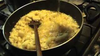 Risotto con pere noci e gorgonzola [upl. by Shelli]