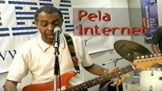 Pela Internet  Gilberto Gil lança ao vivo pela internet c a IBM em 14 de dezembro de 1996 [upl. by Ninaj]