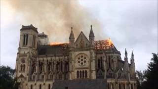 SaintDonatien en feu à Nantes [upl. by Yddur]