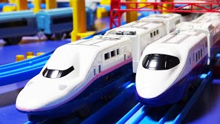 Plarail Shinkansen ☆ I made a course of Japanese JR trains stations and railroad crossings [upl. by Sinnej700]