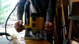 DEWALT bovenfres 1100w DW621K [upl. by Atinid]