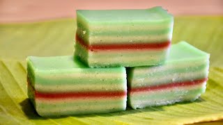 Pandan Steamed Layer Cake  Khao Pard Xun  Lao Dessert [upl. by Zetnahs]