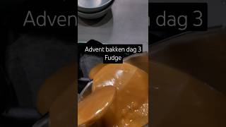 Advent bakken dag 3 Zelfgemaakte fudge baking advent christmas kerst fudge fail [upl. by Ahsurej912]