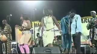 OUMOU SANGARE LIVE A KAYE FANTA NIDIMI [upl. by Goldberg]