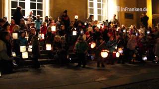 Laternenumzug des Kindergartens Marienschule auf dem Schloßplatz Coburg [upl. by Eeniffar124]