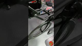 Instalación de Cinta GUEE para aerobarras de Bicicleta para Triatlón  new tape aerobar bike TT [upl. by Inor853]