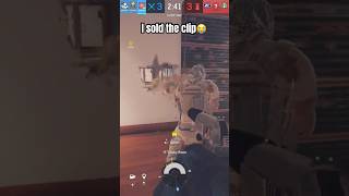 Mute came straight out of the matrix😭 rainbowsixsiege r6siege gaming funny clips r6 volxys [upl. by Tavia]