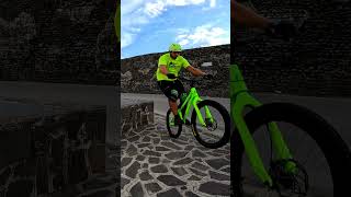 IN EQUILIBRIO SU UNA FONTANA mtb biketrial streettrials trials foryou perte bmx bikelife [upl. by Jonah312]