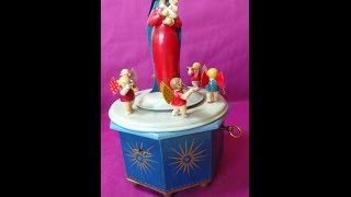 Wendt amp Kühn Erzgebirge uralt Madonna mit Engeln bunte Flügel Spieluhr Spieldose [upl. by Ciaphus852]