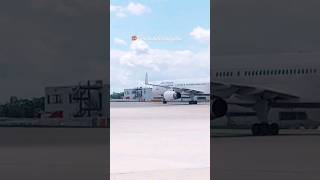 IcelandAir Boeing 757200 summer tour arrival 😃 airport munich viral [upl. by Neelya]