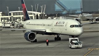 Delta Air Lines Flight Detroit Metropolitan Airport DTW to Orlando International Airport MCO [upl. by Maclaine]