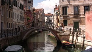 Venice Italy  Tour the Hidden Parts of Veneza Italia [upl. by Queridas]