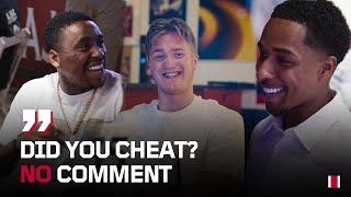 Let’s QUIZ 🎰  Bergwijn Pasveer Vos amp Rijkhoff play the Ajax pubquiz with fans 💬🛎️ [upl. by Nanek206]