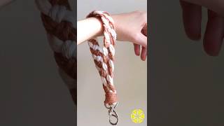 DIY Chaveiro de Pulseira em MacramêTutorial👆 macrame macramepassoapasso macrametutorial [upl. by Bor]