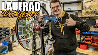 FAHRRAD LAUFRAD ZENTRIEREN  Achter Seitenschlag oder Höhenschlag mit Zentrierständer entfernen [upl. by Ijneb]