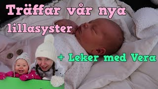 Vi träffar vår nya lillasyster Clara [upl. by Aicenod]