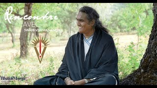 Rencontre avec Swami Vishwananda  Quest ce quun Maitre Spirituel [upl. by Htebharas456]